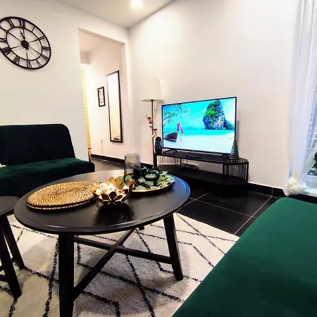 아파트 Park Borik 4you & Free Parking 질리나